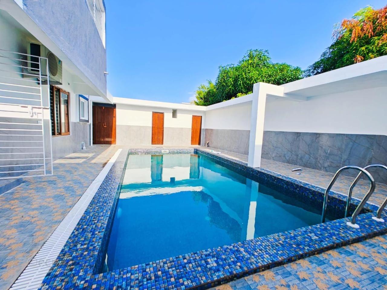 Rini Resort Chennai Eksteriør bilde